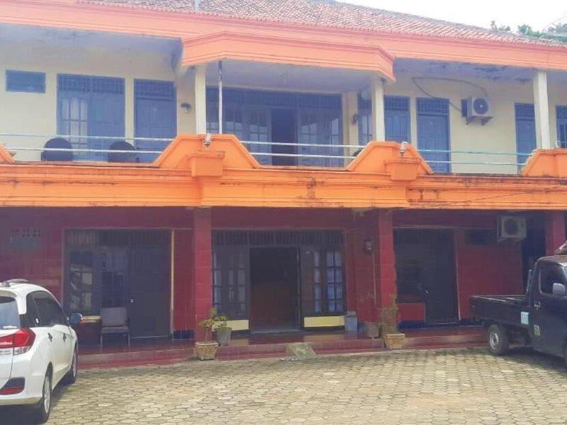Spot On 2969 Hotel Citra Ayu Labuhan Exterior foto